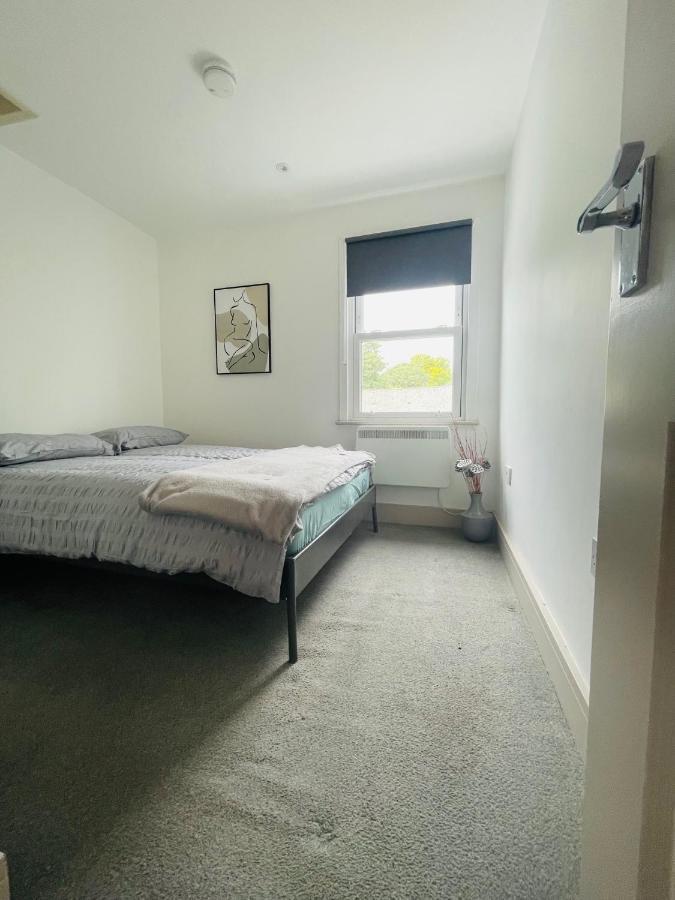 Lovely 1 Bedroom Apartment In ลอนดอน ภายนอก รูปภาพ