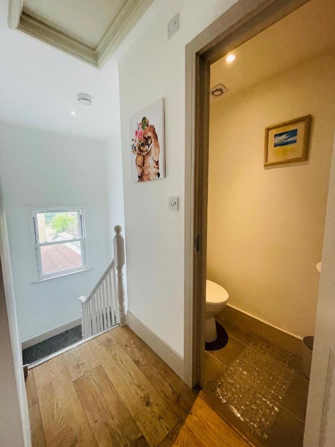 Lovely 1 Bedroom Apartment In ลอนดอน ภายนอก รูปภาพ