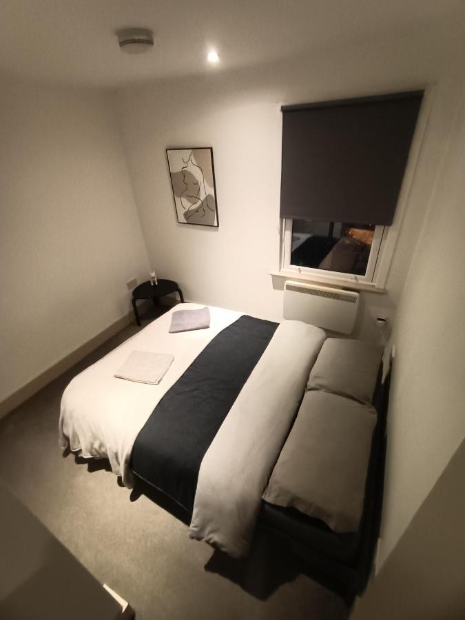 Lovely 1 Bedroom Apartment In ลอนดอน ภายนอก รูปภาพ